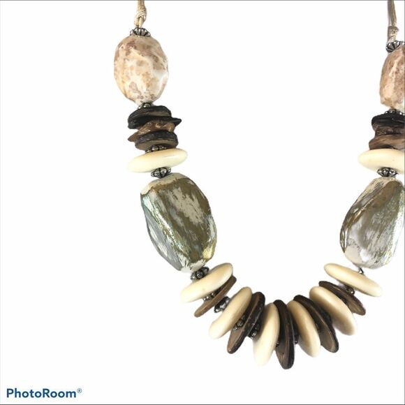 Chunky Mixed Media Statement Necklace‎ - Picture 2 of 8